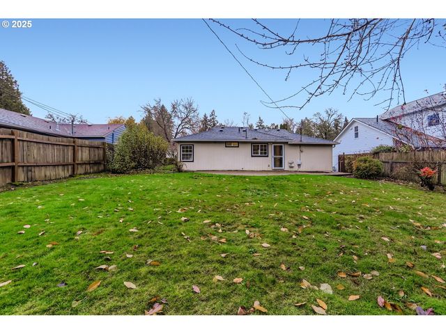 12920 Sw DOUGLAS St, Portland, OR 97225