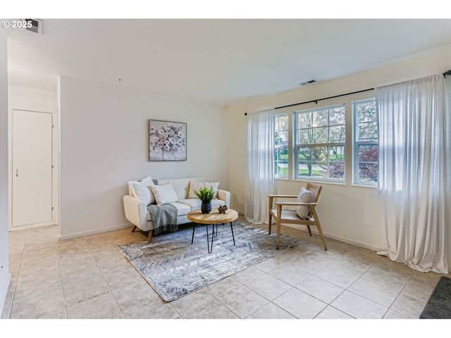 12920 Sw DOUGLAS St, Portland, OR 97225