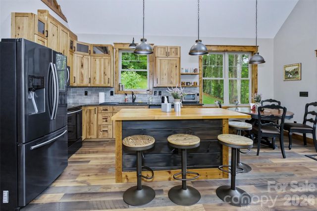 211 Wimbledon Court, Leicester, NC 28748