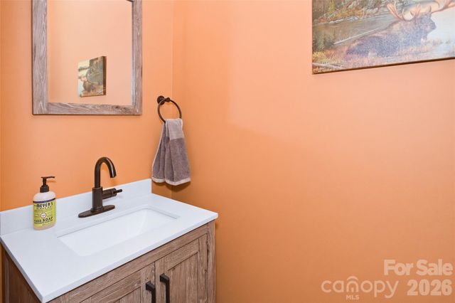 211 Wimbledon Court, Leicester, NC 28748
