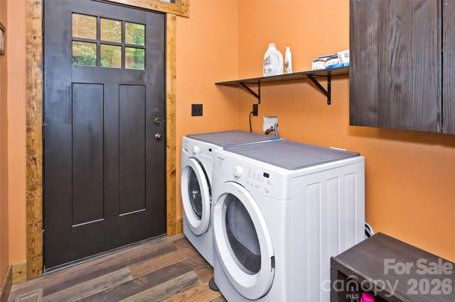 211 Wimbledon Court, Leicester, NC 28748