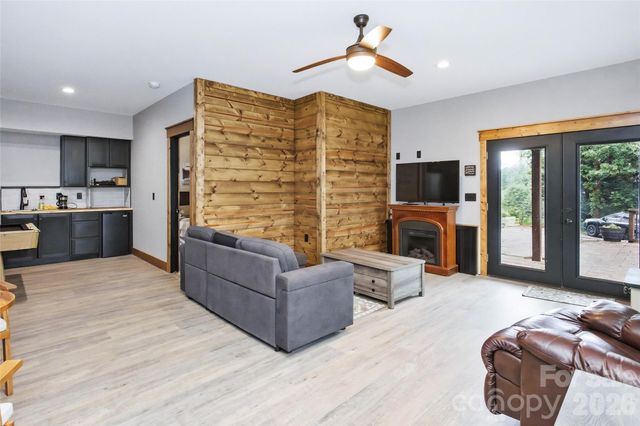 211 Wimbledon Court, Leicester, NC 28748