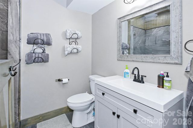 211 Wimbledon Court, Leicester, NC 28748