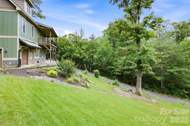 211 Wimbledon Court, Leicester, NC 28748