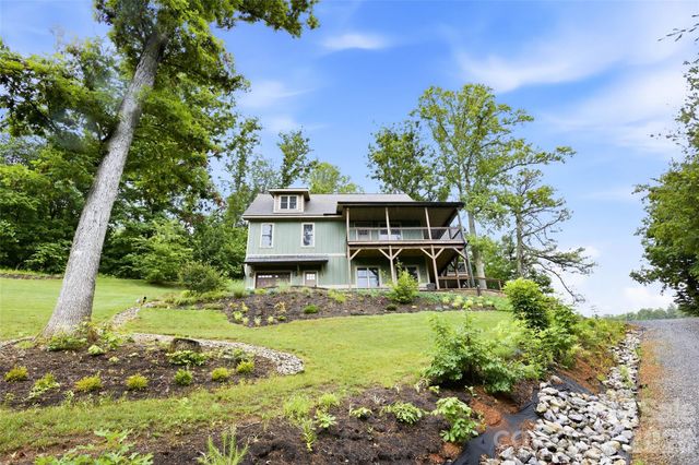 211 Wimbledon Court, Leicester, NC 28748
