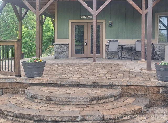 211 Wimbledon Court, Leicester, NC 28748