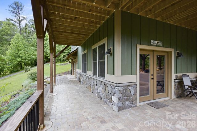 211 Wimbledon Court, Leicester, NC 28748
