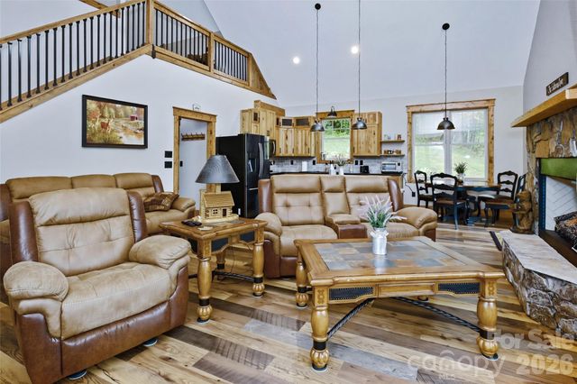 211 Wimbledon Court, Leicester, NC 28748
