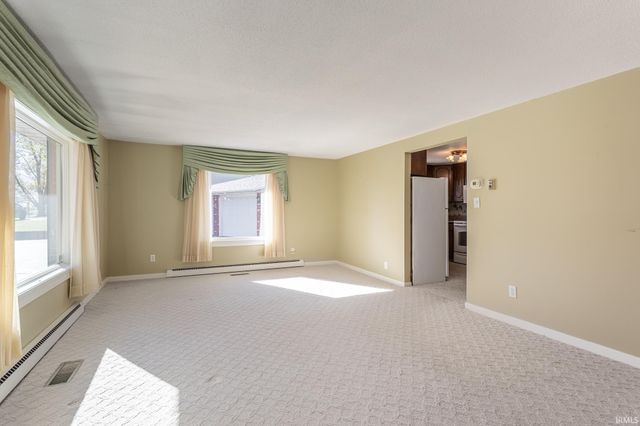 5460 N Broadway Street, Huntington, IN 46750