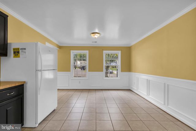 5566 SAINT CHARLES DR, Woodbridge, VA 22193