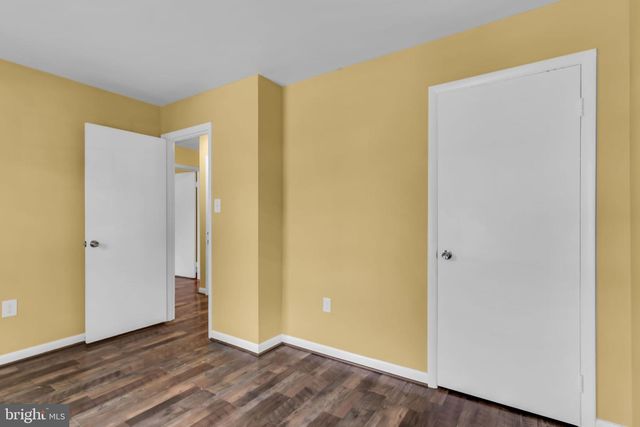 5566 SAINT CHARLES DR, Woodbridge, VA 22193