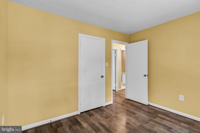 5566 SAINT CHARLES DR, Woodbridge, VA 22193
