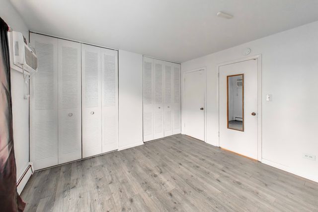 2A E DUNDEE QUARTER Drive 208, Palatine, IL 60074