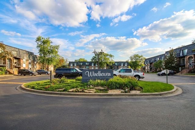2A E DUNDEE QUARTER Drive 208, Palatine, IL 60074