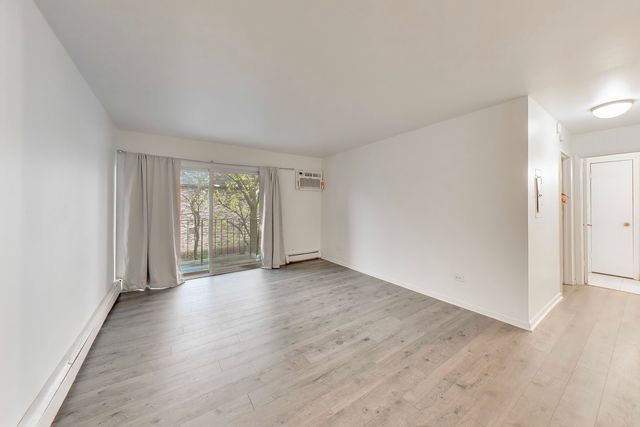 2A E DUNDEE QUARTER Drive 208, Palatine, IL 60074