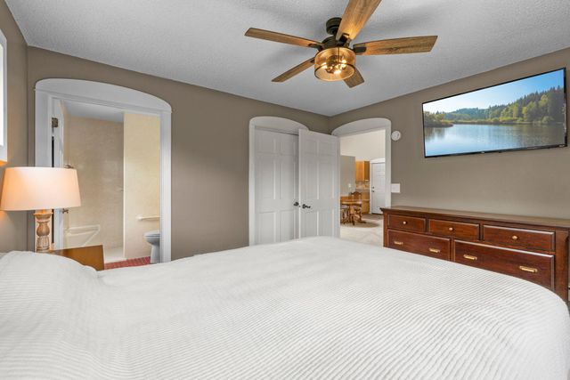 8870 202nd Street N, Forest Lake, MN 55025