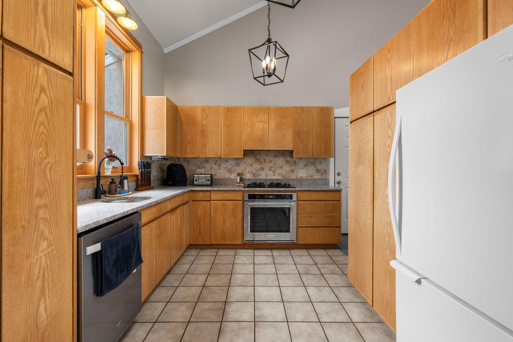 8870 202nd Street N, Forest Lake, MN 55025 — photo 3