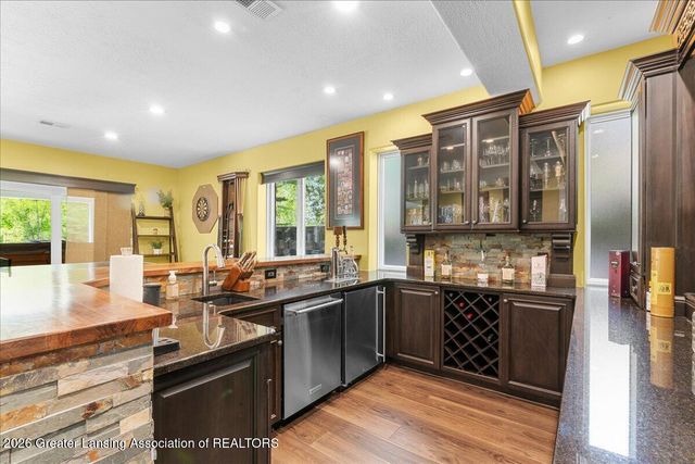 410 W Spring Meadows Lane, Dewitt, MI 48820