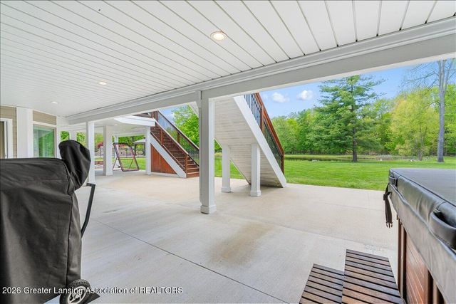410 W Spring Meadows Lane, Dewitt, MI 48820