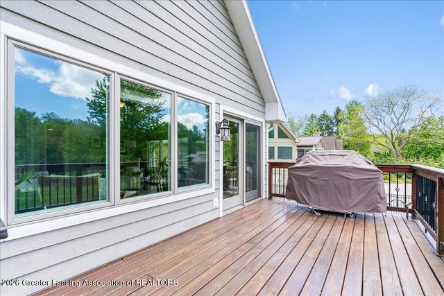 410 W Spring Meadows Lane, Dewitt, MI 48820