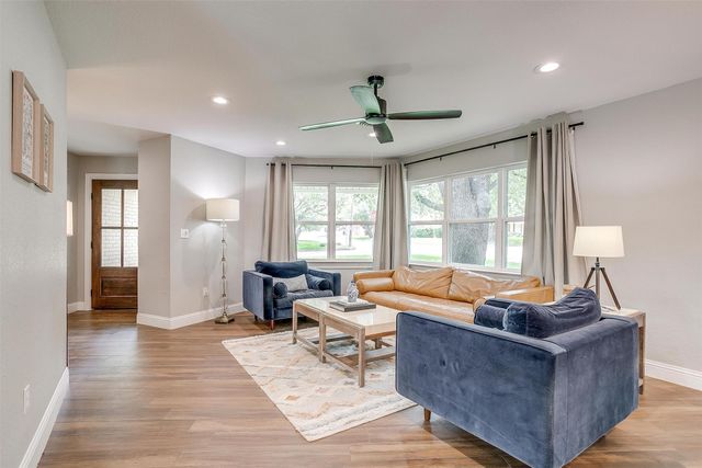 4144 Whitfield Avenue, Fort Worth, TX 76109