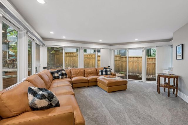 2510 W 22nd Street, Minneapolis, MN 55405