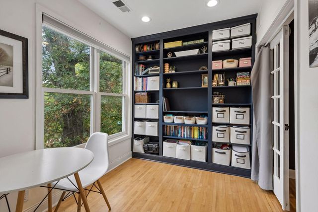 2510 W 22nd Street, Minneapolis, MN 55405