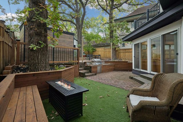 2510 W 22nd Street, Minneapolis, MN 55405