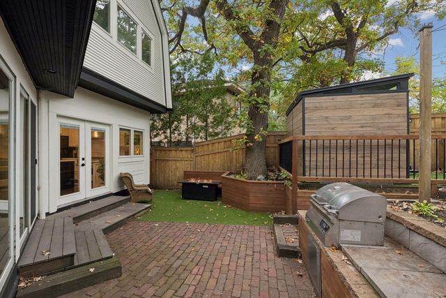 2510 W 22nd Street, Minneapolis, MN 55405