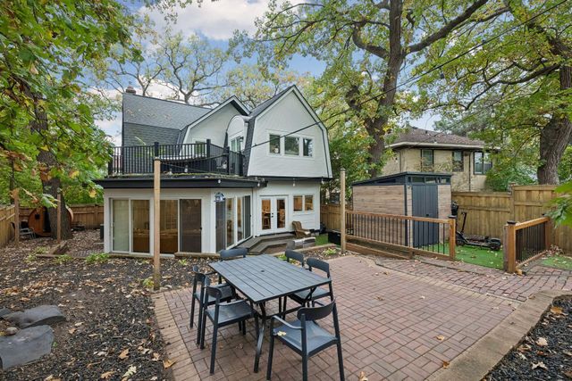 2510 W 22nd Street, Minneapolis, MN 55405