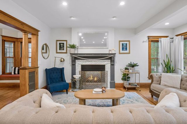 2510 W 22nd Street, Minneapolis, MN 55405