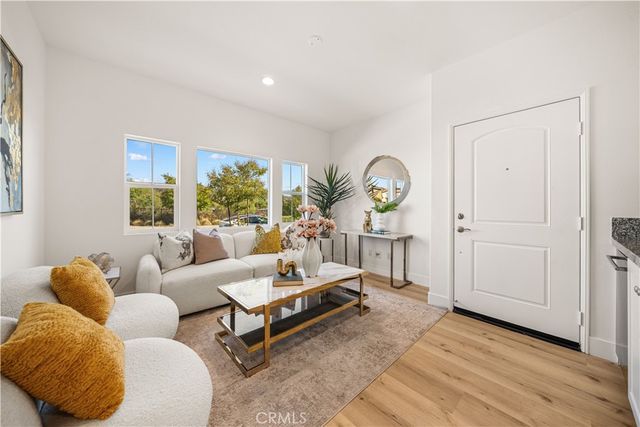 24083 Dusty Trail Way, Menifee, CA 92587