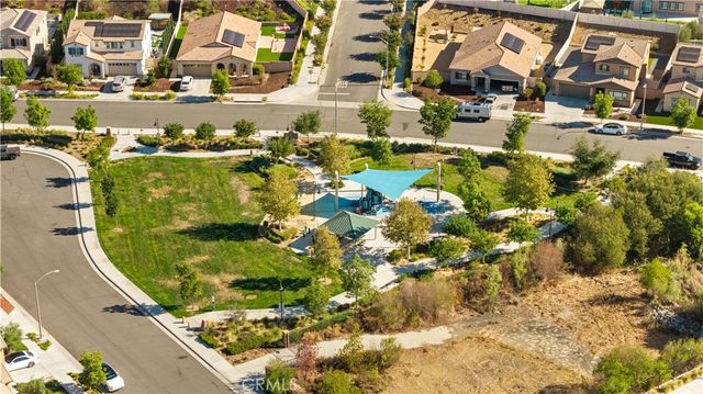24083 Dusty Trail Way, Menifee, CA 92587
