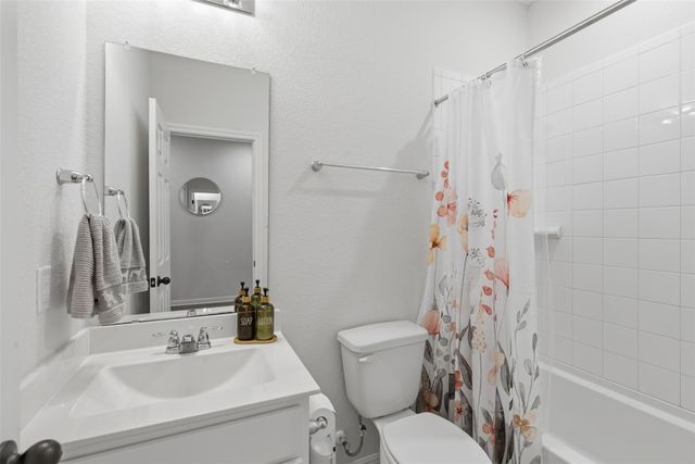 307 Marjorie DR, Hutto, TX 78634