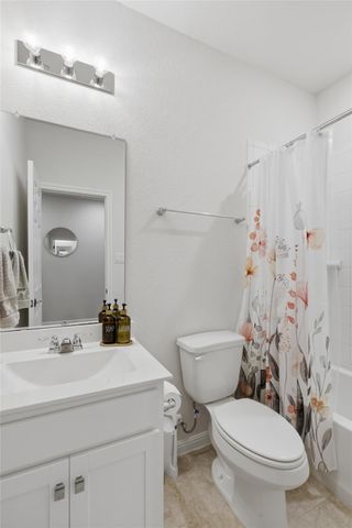 307 Marjorie DR, Hutto, TX 78634