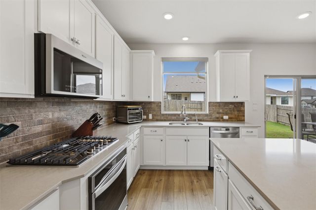 307 Marjorie DR, Hutto, TX 78634