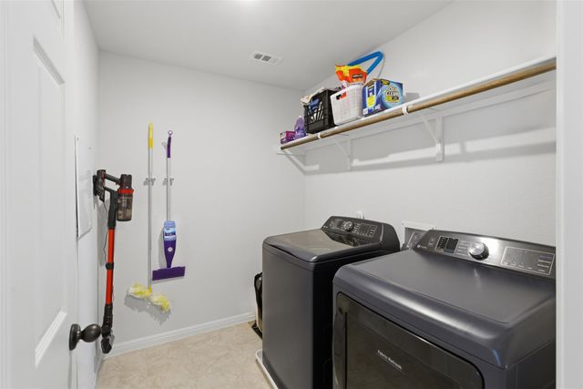 307 Marjorie DR, Hutto, TX 78634