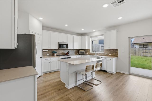 307 Marjorie DR, Hutto, TX 78634