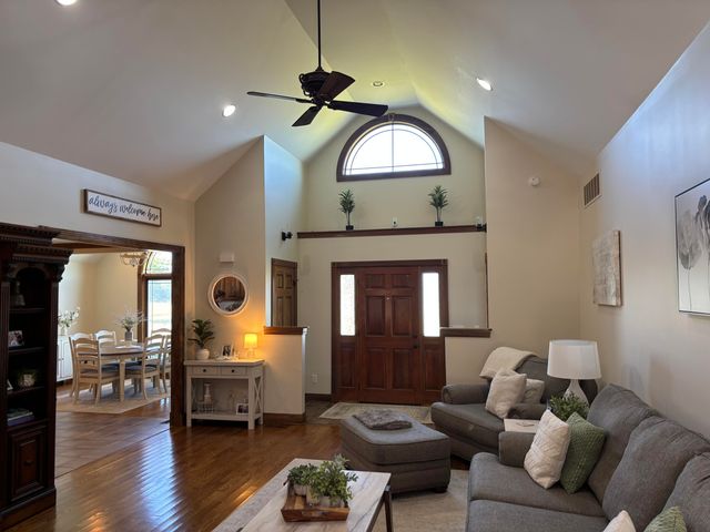 4995 Kentucky 49, Liberty, KY 42539