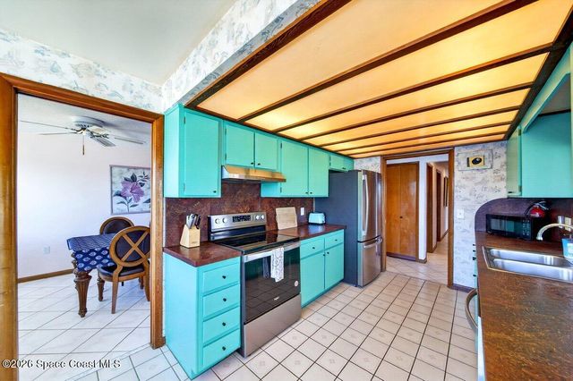 200 Rose Drive, Cocoa Beach, FL 32931