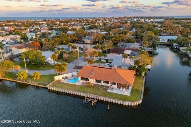 200 Rose Drive, Cocoa Beach, FL 32931