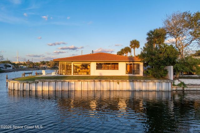200 Rose Drive, Cocoa Beach, FL 32931