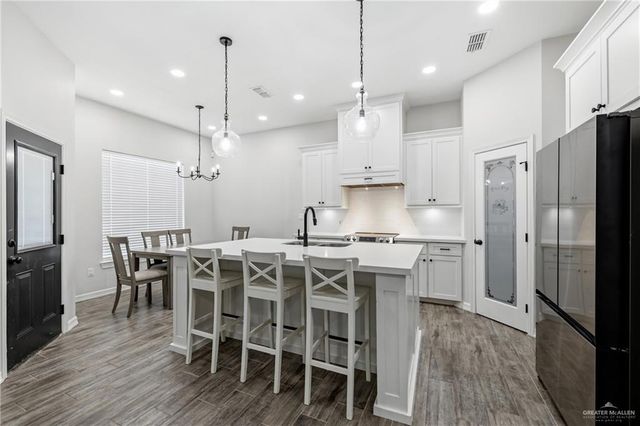 606 W 18th Street, Weslaco, TX 78596