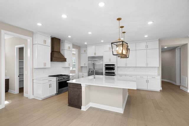 5957 Hunt Valley Drive, Spring Hill, TN 37174