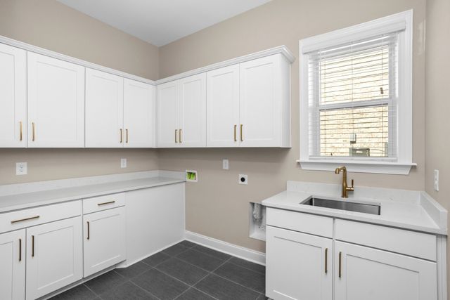 5957 Hunt Valley Drive, Spring Hill, TN 37174