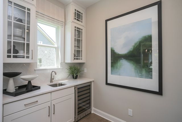 5957 Hunt Valley Drive, Spring Hill, TN 37174