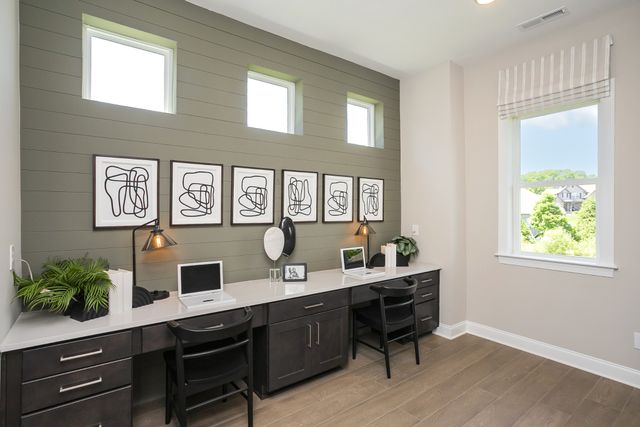 5957 Hunt Valley Drive, Spring Hill, TN 37174