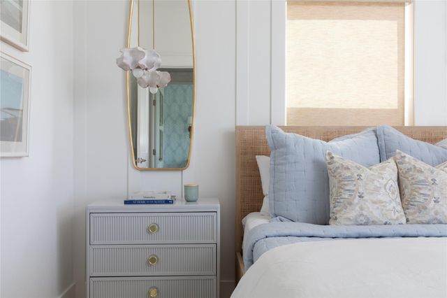 11372 Starfish Drive, Galveston, TX 77554