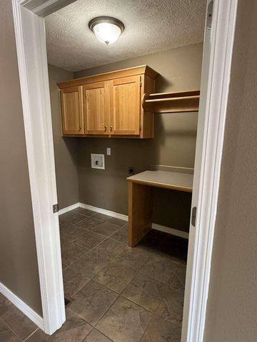 510 E Grace Street, Republic, MO 65738