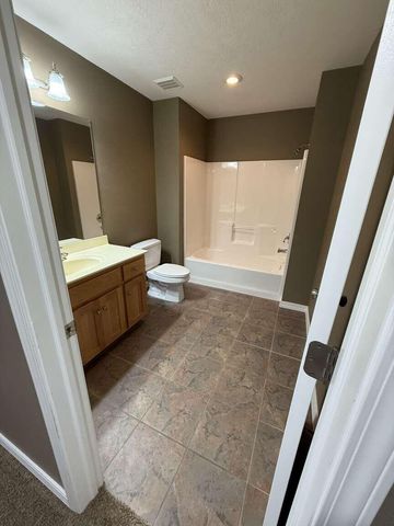 510 E Grace Street, Republic, MO 65738
